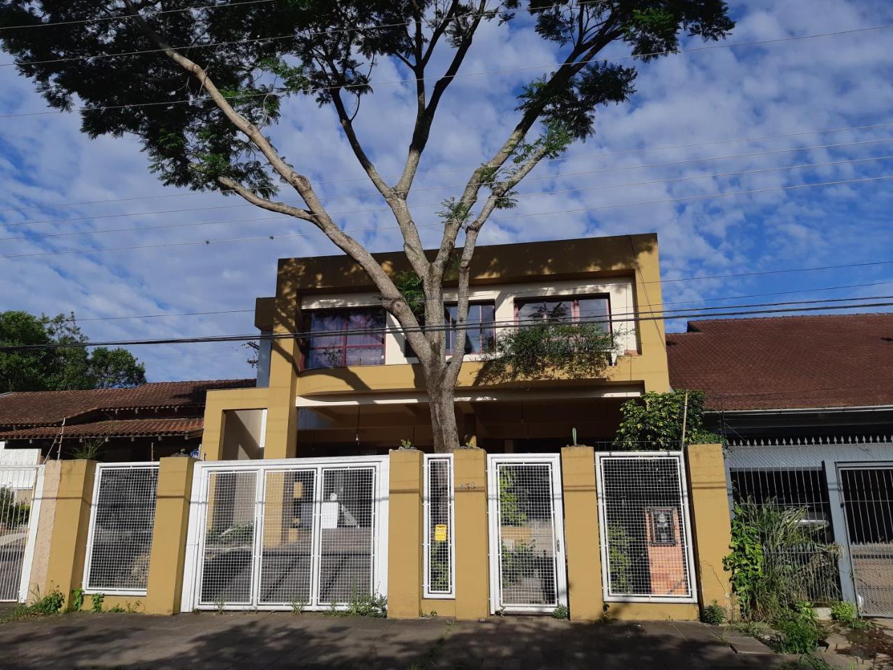Hostel Casa Grande Porto Alegre Bagian luar foto