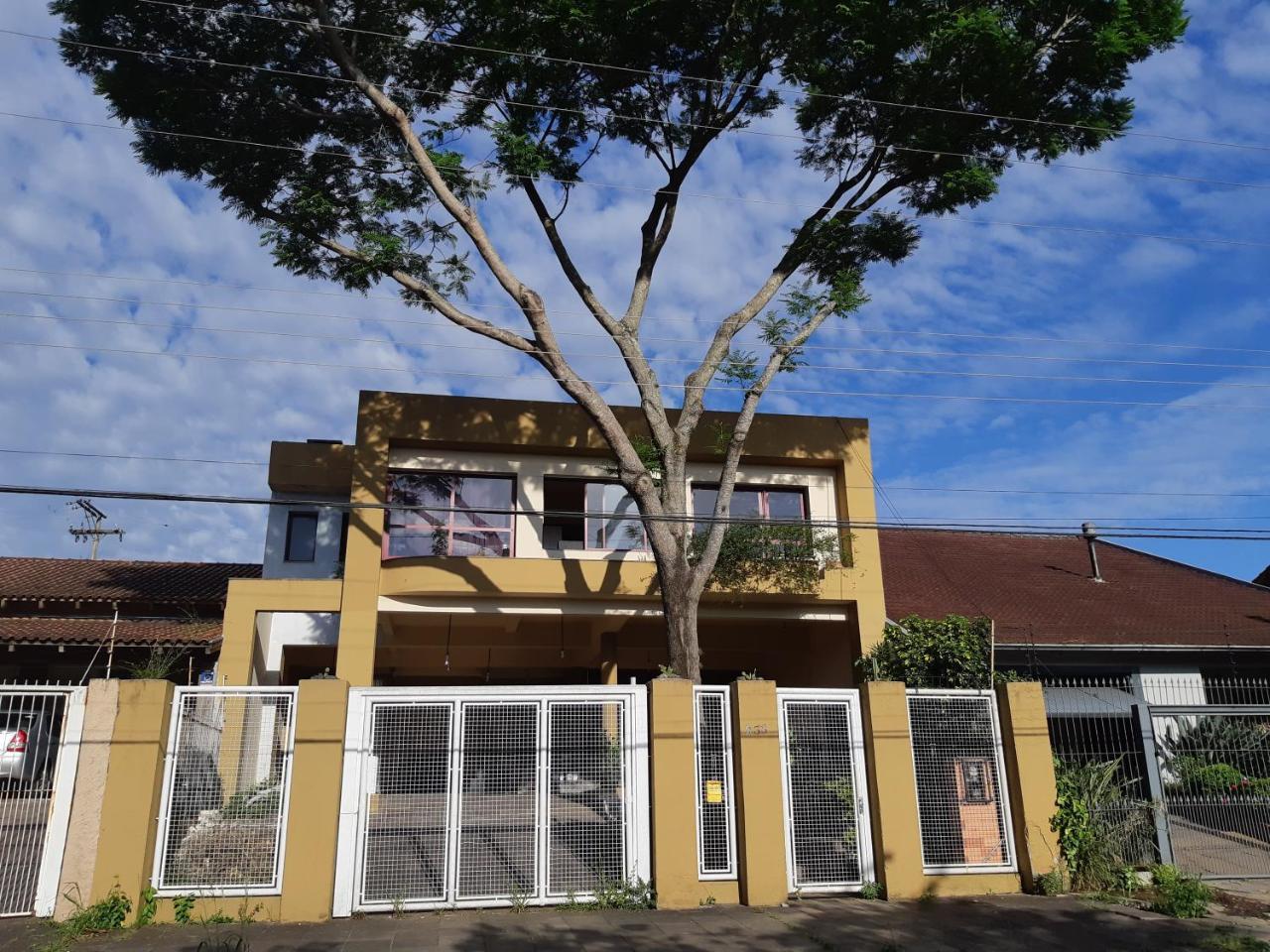 Hostel Casa Grande Porto Alegre Bagian luar foto